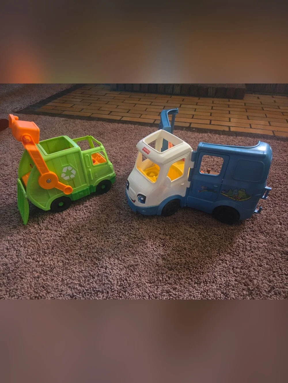 Little People Camping Car And Recycling Car No Little People